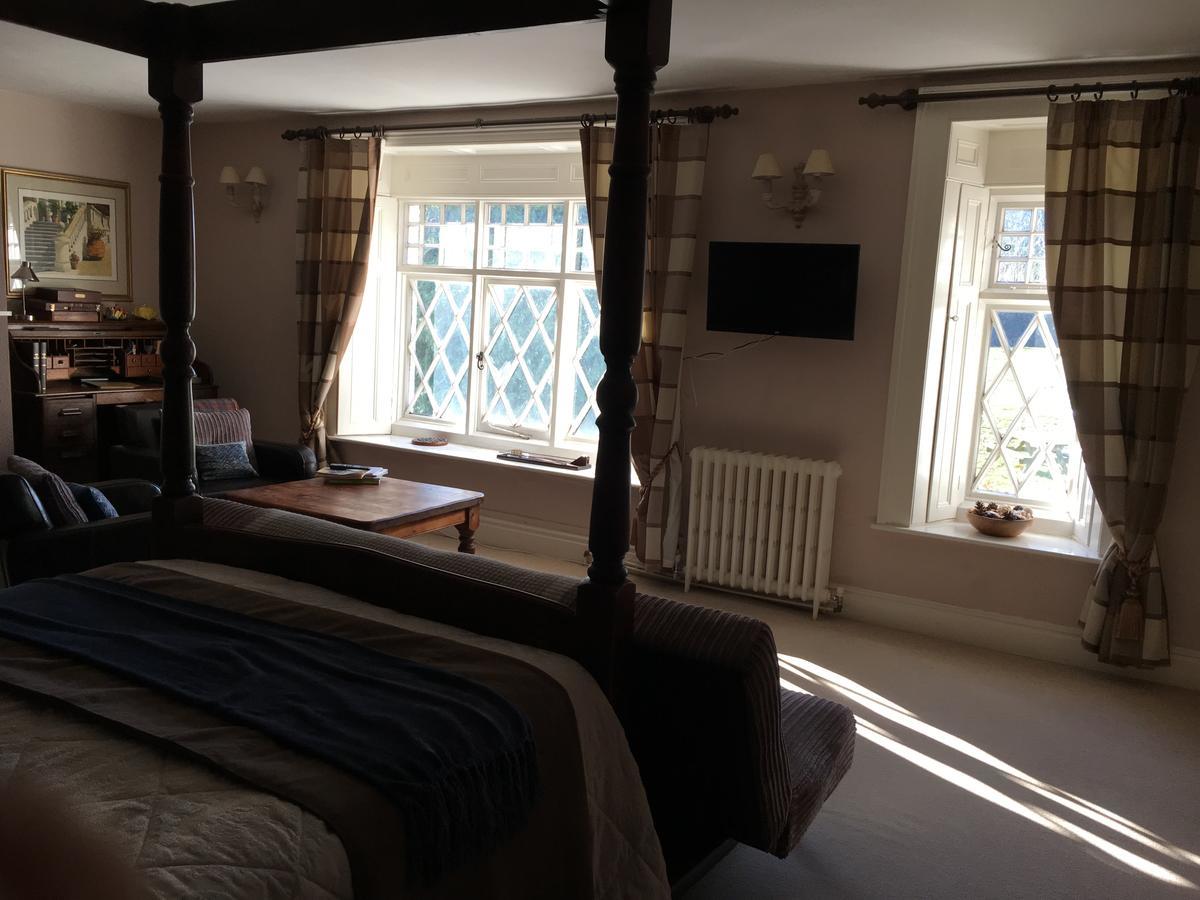 The Clytha Arms Hotel Abergavenny Exterior foto